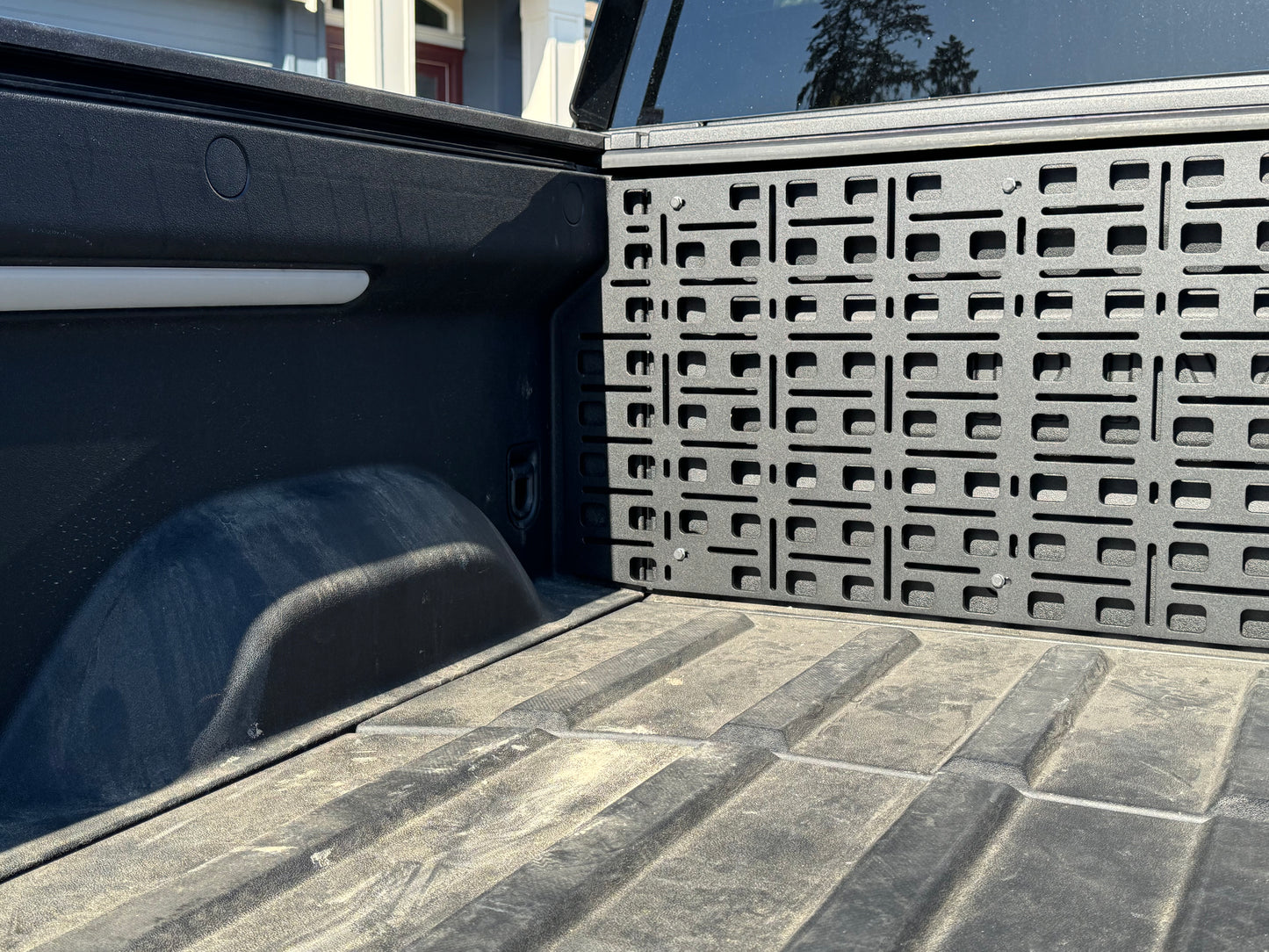 S00nish Bed-Mount MOLLE Panel for Rivian R1T