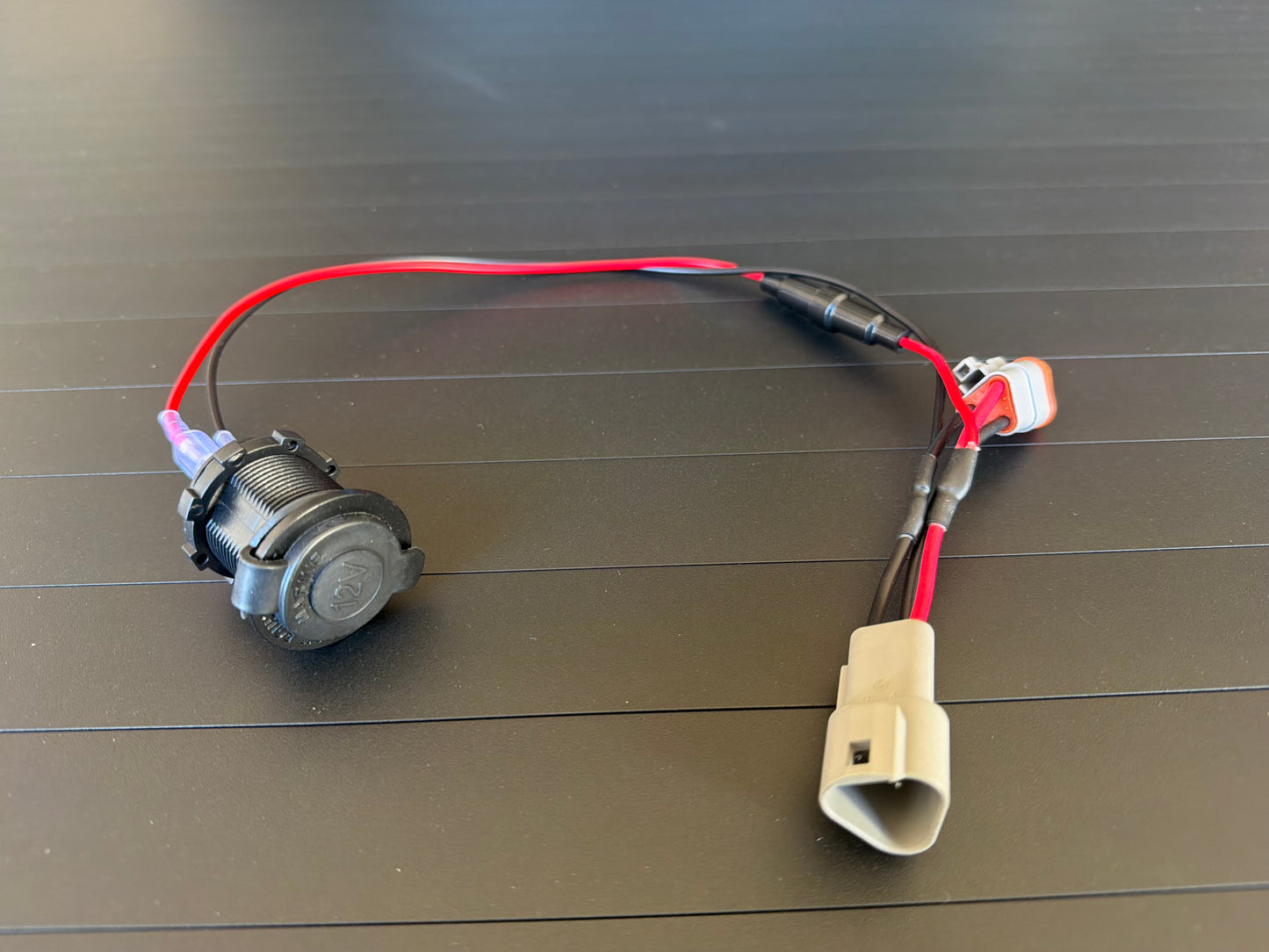 SoonishEV Bed Mount 12V for Rivian R1T