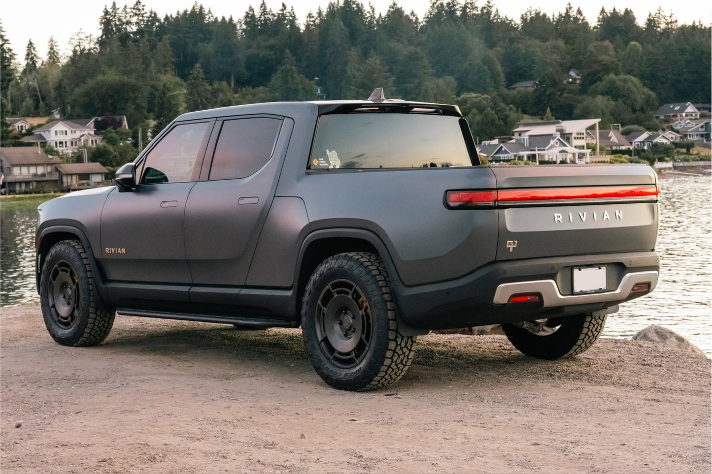 Preorder: 20" SoonishEV Dish Wheels for Rivian (Set of 4)